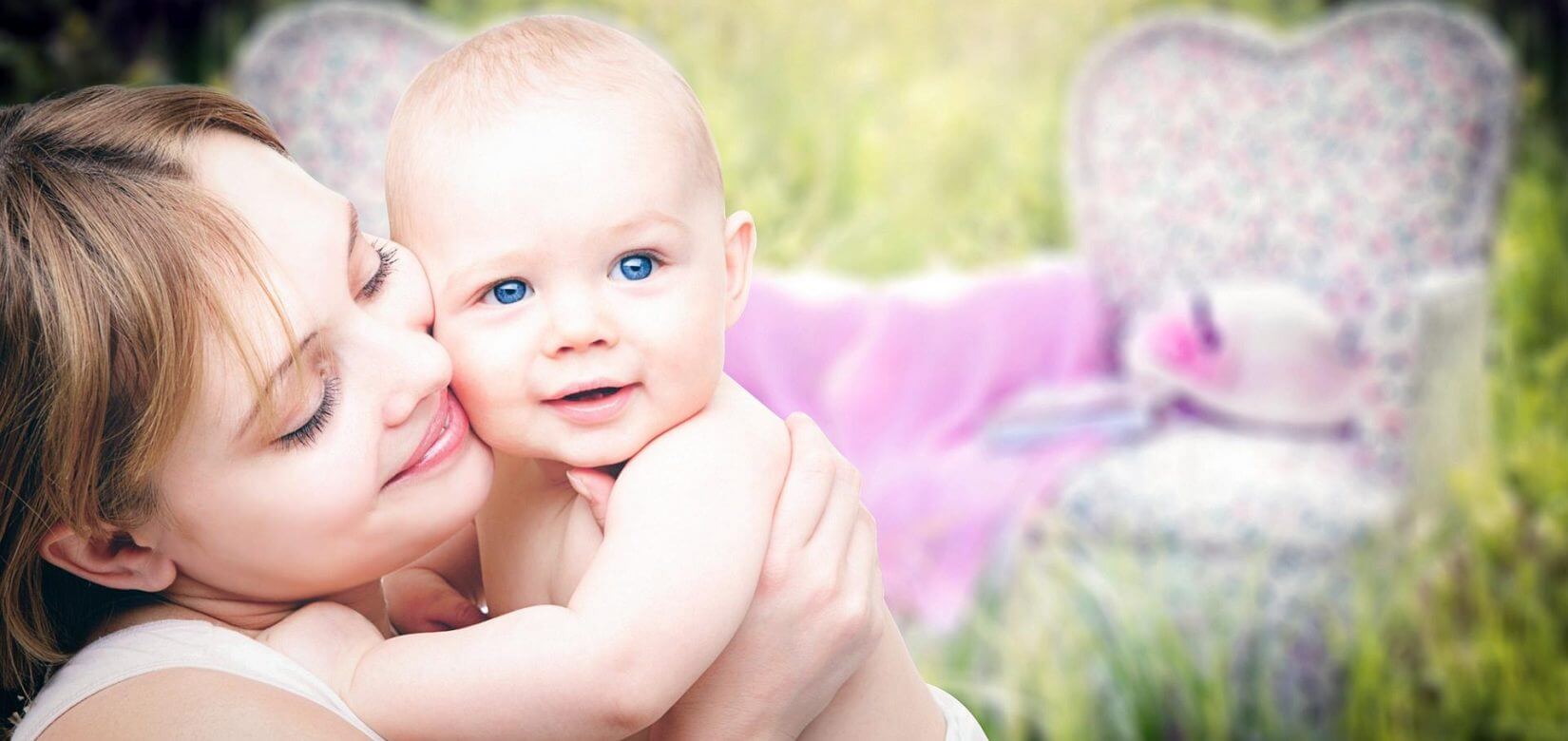 Έρευνα: Η αγάπη της μαμάς αποτελεί  "ασπίδα" για σοβαρές παθήσεις των παιδιών