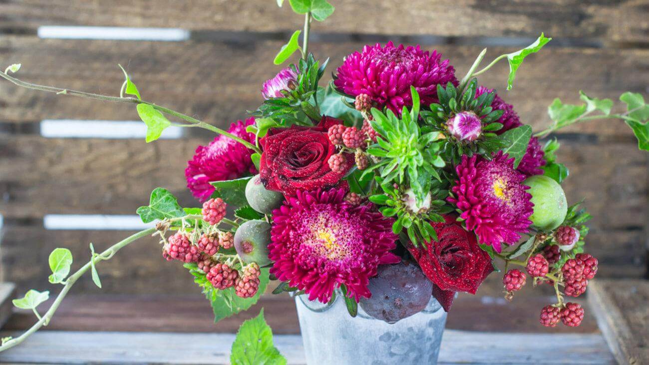 Τα έθιμα του Μάη από διαφορετικές περιοχές στην Ελλάδα