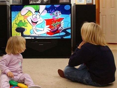 Η τηλεόραση βλάπτει τα πολύ μικρά παιδιά