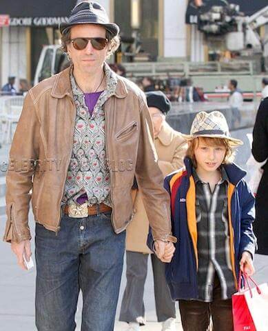 9 &delta;&iota;ά&sigma;&eta;&mu;&omicron;&iota; &mu;&pi;&alpha;&mu;&pi;ά&delta;&epsilon;&sigmaf; &mu;&iota;&lambda;&omicron;ύ&nu; &gamma;&iota;&alpha; &tau;&omicron; &theta;&alpha;ύ&mu;&alpha; &tau;&eta;&sigmaf; &pi;&alpha;&tau;&rho;ό&tau;&eta;&tau;&alpha;&sigmaf;!