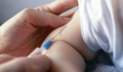 Δωρεάν εμβολιασμοί σε ανασφάλιστα παιδιά