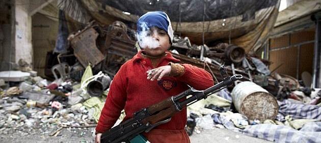 Ο 7χρονος «σκληρός πολεμιστής» της Συρίας