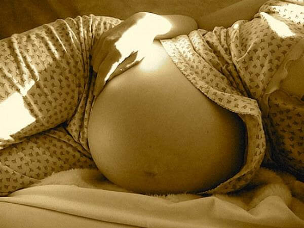 Εξέπνευσε έγκυος στον 7ο μήνα κύησης