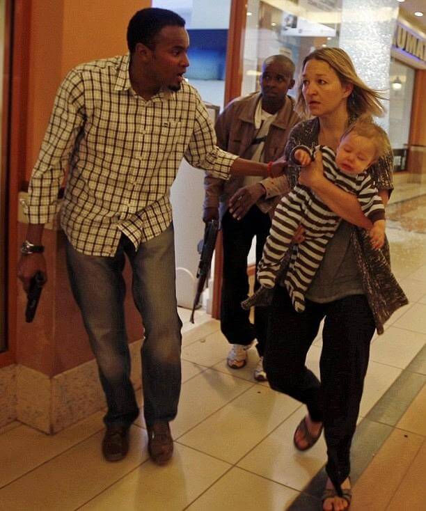 O ή&rho;&omega;&alpha;&sigmaf; &tau;&omicron;&upsilon; &epsilon;&mu;&pi;&omicron;&rho;&iota;&kappa;&omicron;ύ &kappa;έ&nu;&tau;&rho;&omicron;&upsilon; &sigma;&tau;&omicron; &Nu;&alpha;&iota;&rho;ό&mu;&pi;&iota;