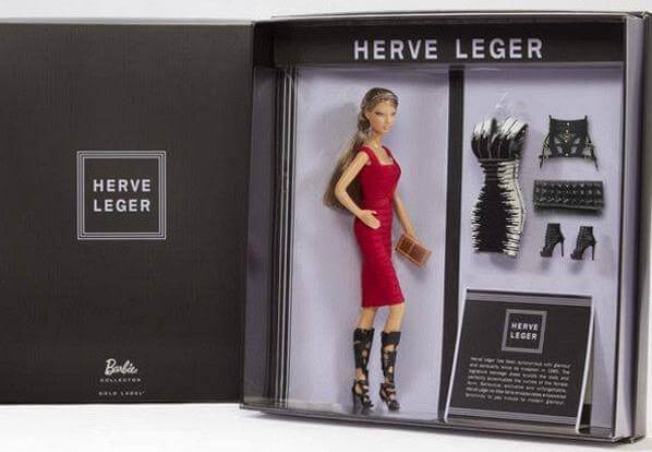 Η Barbie ντύνεται με Herve Leger