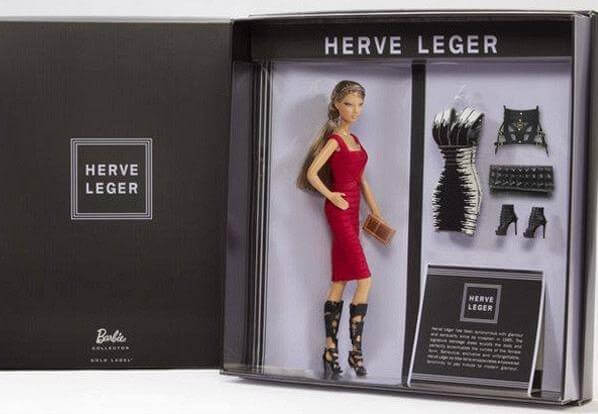 &Eta; Barbie &nu;&tau;ύ&nu;&epsilon;&tau;&alpha;&iota; &mu;&epsilon; Herve Leger
