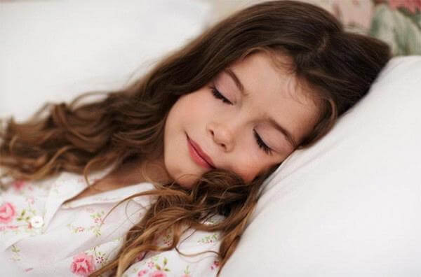 7 συμβουλές για να κοιμηθεί το παιδί σας το μεσημέρι!
