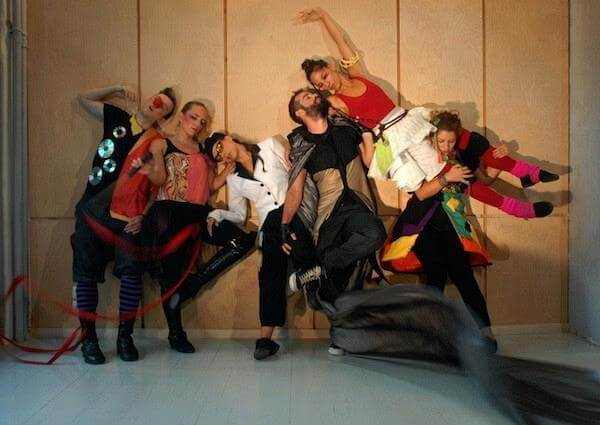 “Tο τσίρκο που κοιμήθηκε” από την ομάδα Κινητήρας Χοροθέαμα