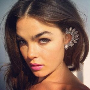 &Tau;&alpha; &nu;έ&alpha; &kappa;&omicron;&sigma;&mu;ή&mu;&alpha;&tau;&alpha;: Ear Cuffs!