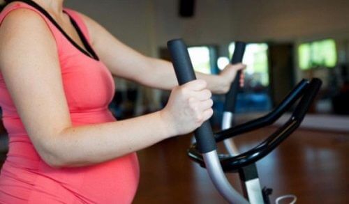 Εγκυμοσύνη «ποδήλατο» με τις ευλογίες των γιατρών