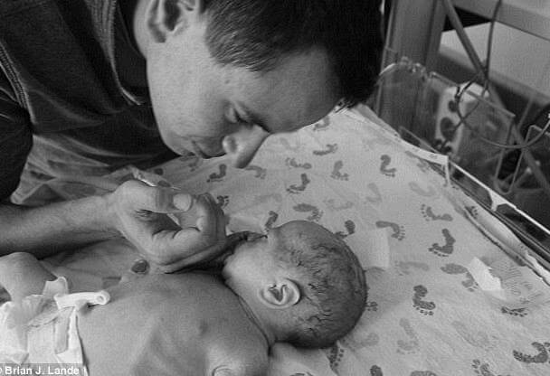 39χρονη που είναι σε κώμα γέννησε ένα υγιέστατο αγοράκι