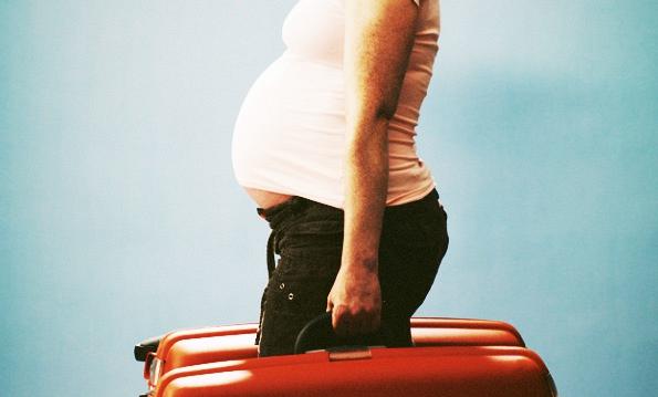 Ταξιδεύοντας στην εγκυμοσύνη. Τι πρέπει να προσέξουμε;