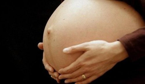 Eπίδομα μητρότητας στις αυτοαπασχολούμενες του ΕΤΑΑ