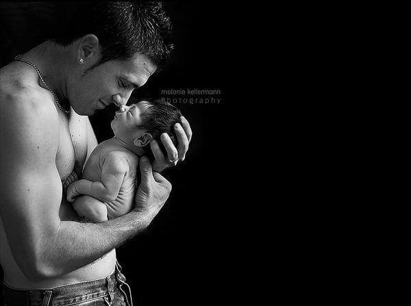 Γιατί οι μπαμπάδες τα καταφέρνουν καλύτερα με τα παιδιά;