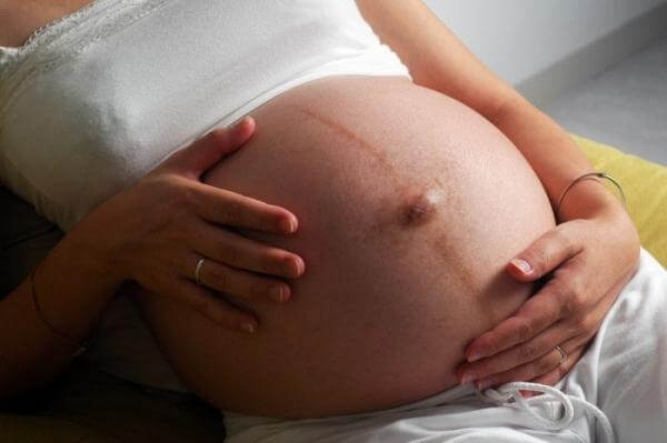 4 ανεπιθύμητες αλλαγές στο σώμα μας κατά την εγκυμοσύνη