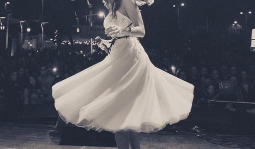 Το ονειρεμένο φόρεμα της Θωμαής Aπέργη με την υπογραφή της Βάσιας Τζοτζοπούλου