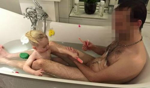 Γνωστός ηθοποιός ανέβασε στα social φωτογραφία του, γυμνός στην μπανιέρα με τη δίχρονη κόρη του