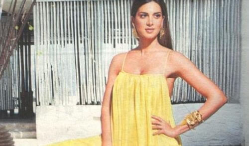 Σταματίνα Τσιμτσιλή: H πρώτη της συλλογή ρούχων