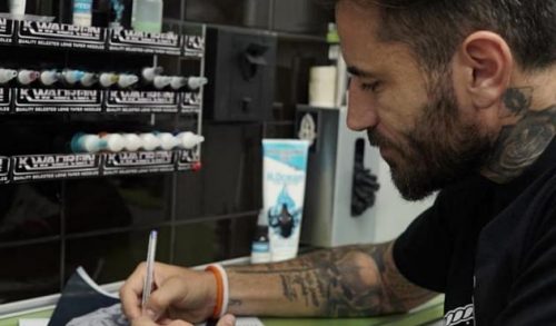 Γιώργος Μαυρίδης:  Έκανε τατουάζ 14 ώρες για ιδιαίτερο σκοπό!