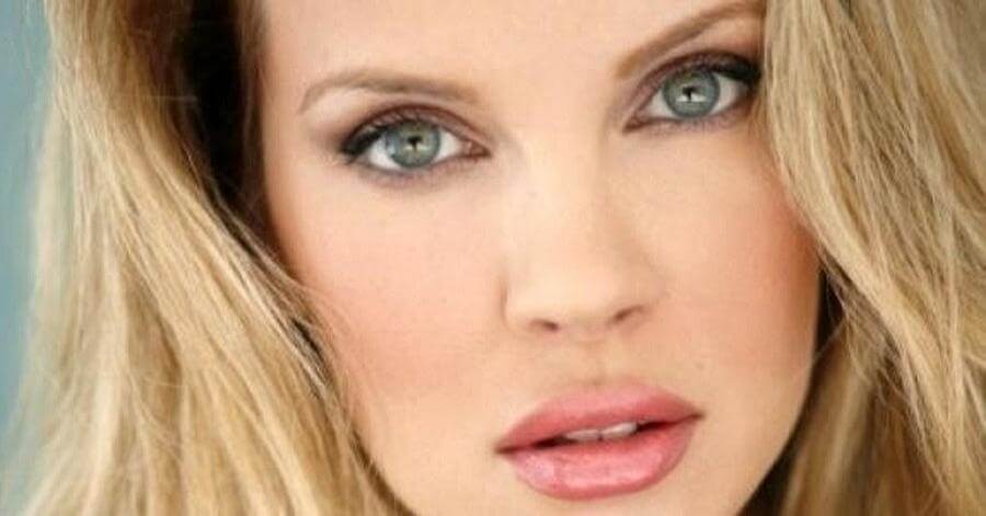 Σε πελάγη ευτυχίας η Χριστίνα Αλούπη!