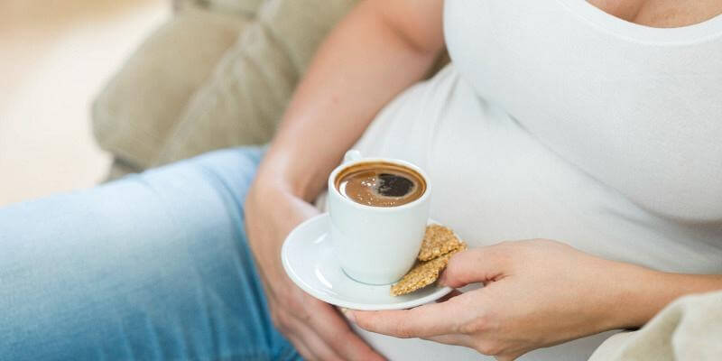 Επιτρέπεται η κατανάλωση της καφεϊνης κατά τη διάρκεια της εγκυμοσύνης;
