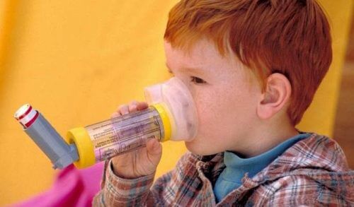Άσθμα στα παιδιά: καθαρό περιβάλλον αντί φάρμακα