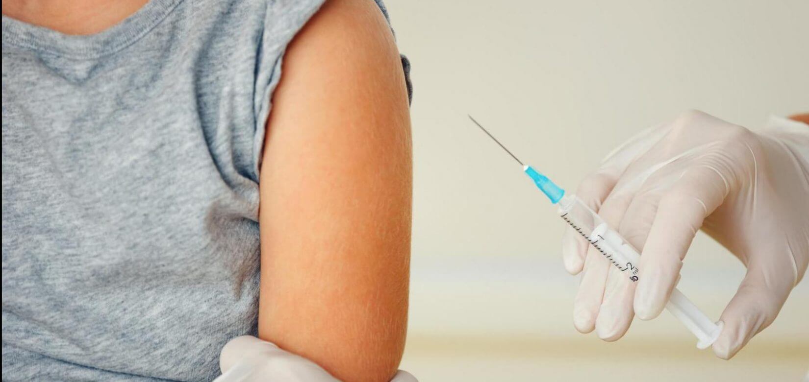 Κορονοϊός: Εξαντλήθηκαν τα πρώτα εμβόλια για παιδιά - Πηγαίνουν με ενθουσιασμό να εμβολιαστούν λέει ο Σπ. Μαζάνης