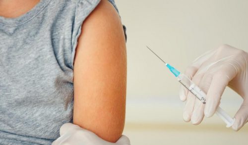 Κορονοϊός: Εξαντλήθηκαν τα πρώτα εμβόλια για παιδιά - Πηγαίνουν με ενθουσιασμό να εμβολιαστούν λέει ο Σπ. Μαζάνης