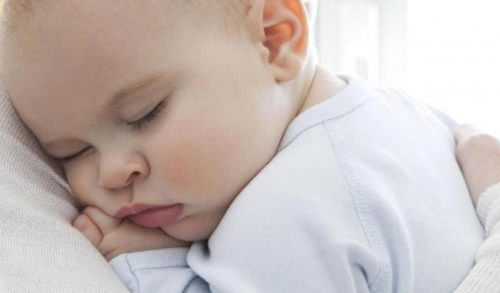 Οι επτά συμβουλές για να κοιμηθεί το παιδί σας το μεσημέρι