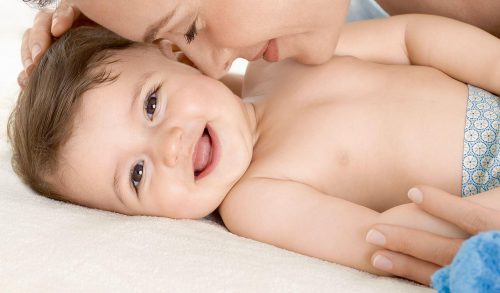 Η γλώσσα του σώματος, η καλύτερη επικοινωνία με το μωρό σας