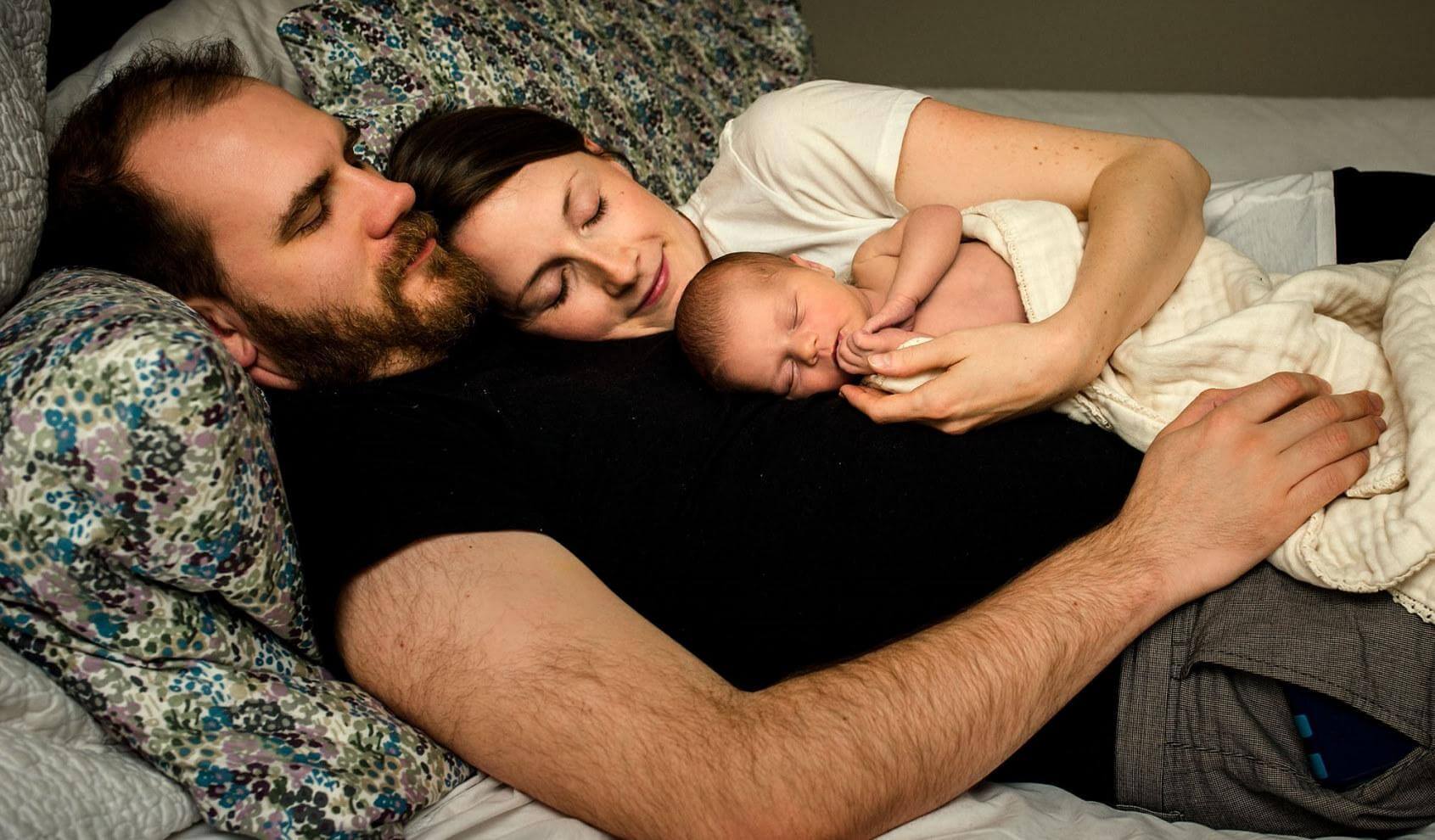 Πως αλλάζει η ζωή του ζευγαριού με τον ερχομό του μωρού
