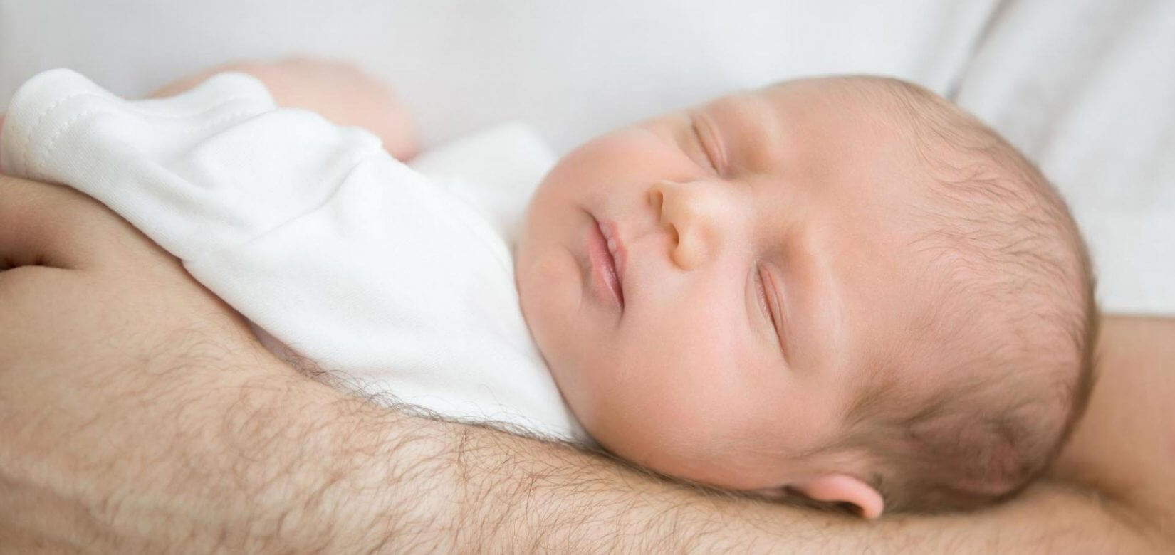 Πώς να μάθετε στο μωρό σας να κοιμάται περισσότερο!