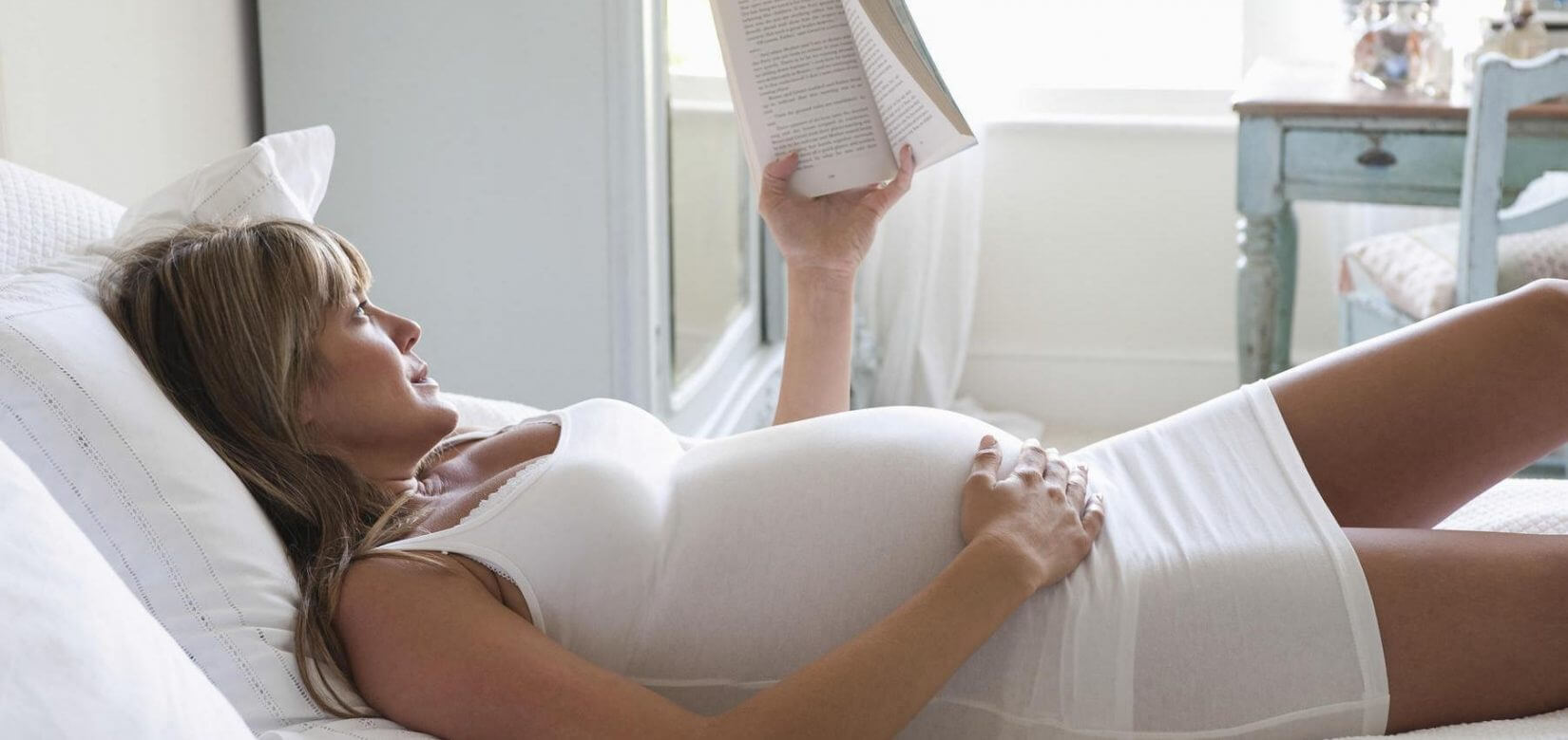 Έγκυες: Ο κίνδυνος για το έμβρυο αν η μητέρα νοσήσει με κορονοϊό