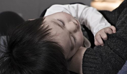 10 συμπτώματα που πρέπει οπωσδήποτε να καλέσεις τον παιδίατρο