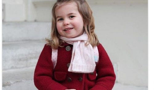 H Πριγκίπισσα Σαρλότ μεγάλωσε και πήγε σχολείο ( φωτό)