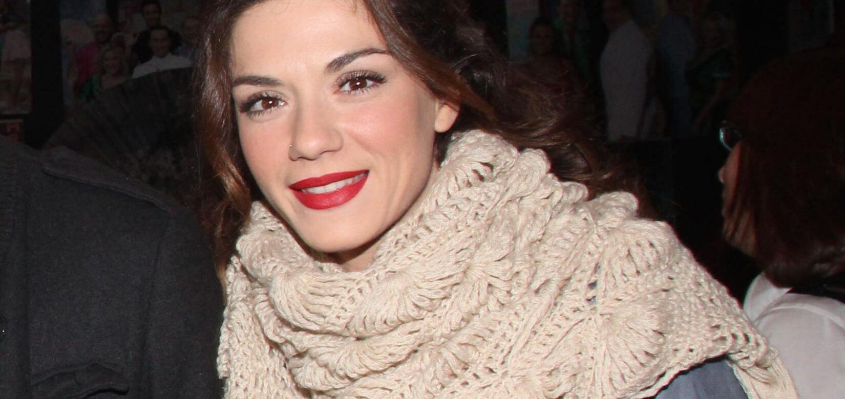 To μήνυμα της Βάσως Λασκαράκη με φουσκωμένη κοιλίτσα