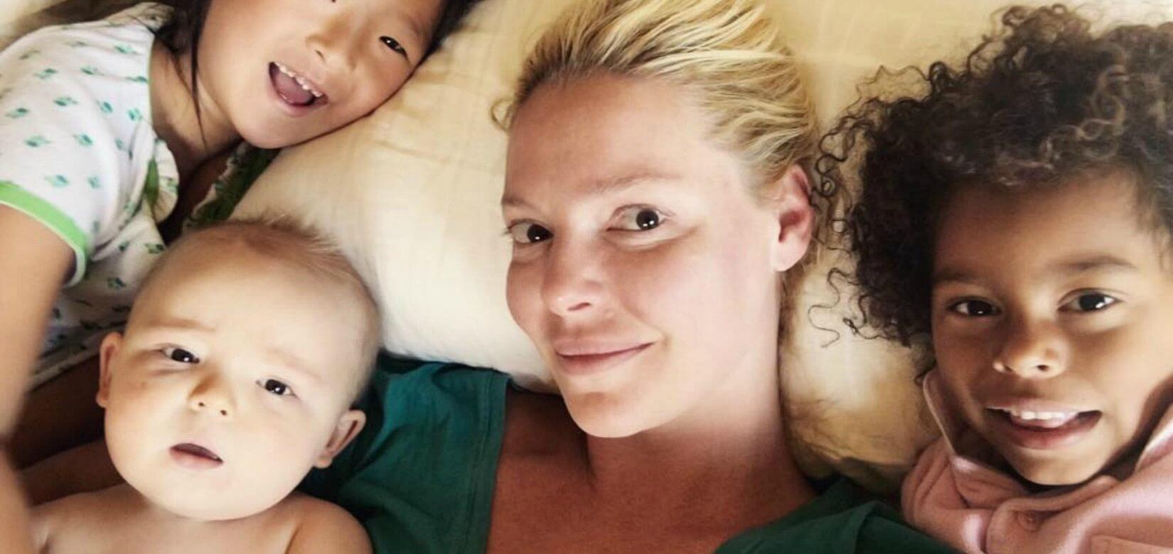 Katherine Heigl: Πώς έχασε τα κιλά της εγκυμοσύνης & ποιο μήνυμα  στέλνει στις νέες μαμάδες!