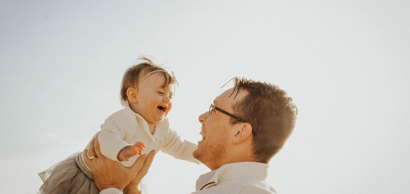 Γιατί τα μωρά που μοιάζουν στον μπαμπά τους είναι πιο υγιή σε σχέση με αυτά που μοιάζουν στη μητέρα τους;
