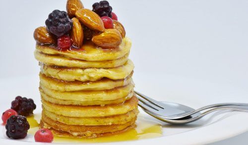 &Nu;&eta;&sigma;&tau;ί&sigma;&iota;&mu;&alpha; pancakes &mu;&epsilon; &sigma;&iota;&mu;&iota;&gamma;&delta;ά&lambda;&iota;