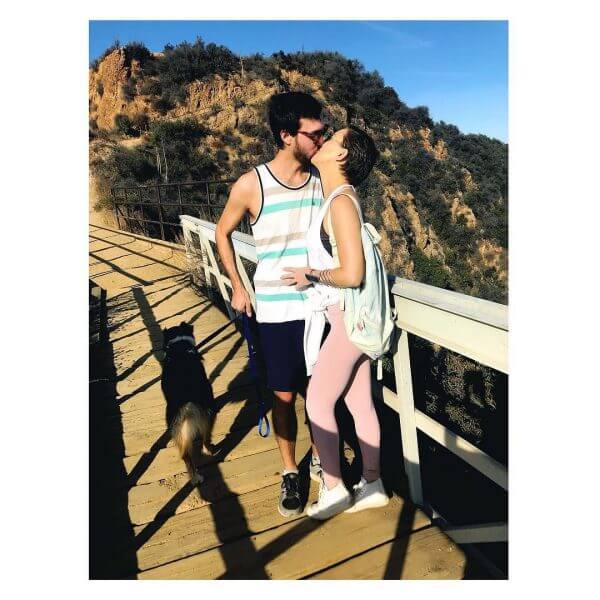 Kate Hudson: &Mu;&epsilon; &alpha;&upsilon;&tau;ό&nu; &tau;&omicron;&nu; &pi;&rho;&omega;&tau;ό&tau;&upsilon;&pi;&omicron; &tau;&rho;ό&pi;&omicron; &alpha;&nu;&alpha;&kappa;&omicron;ί&nu;&omega;&sigma;&epsilon; &tau;&eta;&nu; 3&eta; &epsilon;&gamma;&kappa;&upsilon;&mu;&omicron;&sigma;ύ&nu;&eta; &tau;&eta;&sigmaf;!