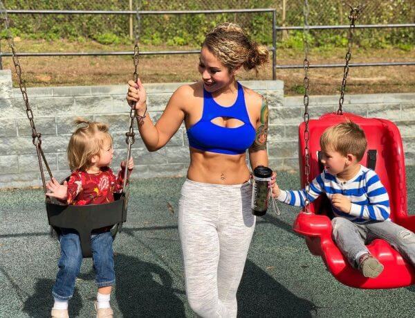 "&Nu;&alpha;&iota;, &epsilon;ί&mu;&alpha;&iota; &pi;&epsilon;&rho;ή&phi;&alpha;&nu;&eta; &pi;&omicron;&upsilon; &epsilon;ί&mu;&alpha;&iota; &kappa;&alpha;&kappa;ή &mu;&eta;&tau;έ&rho;&alpha;": Έ&nu;&alpha; &delta;&iota;&alpha;&phi;&omicron;&rho;&epsilon;&tau;&iota;&kappa;ό post &sigma;&tau;&omicron; Instagram &pi;&omicron;&upsilon; ό&lambda;&epsilon;&sigmaf; &omicron;&iota; &mu;&eta;&tau;έ&rho;&epsilon;&sigmaf; &theta;&alpha; &theta;έ&lambda;&alpha;&mu;&epsilon; &nu;&alpha; &epsilon;ί&chi;&alpha;&mu;&epsilon; &kappa;ά&nu;&epsilon;&iota;!