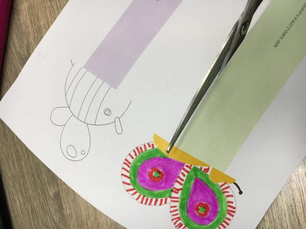 Πώς θα φτιάξτε εύκολα,  πολύχρωμα ανοιξιάτικα βραχιολάκια από χαρτί!