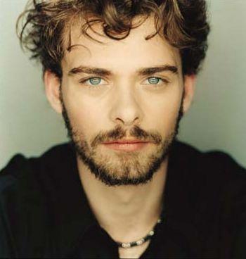 Παγκόσμια Ημέρα Αυτισμού: Διαγνώστηκαν με αυτισμό ως παιδιά και σήμερα είναι επιτυχημένοι & διάσημοι!