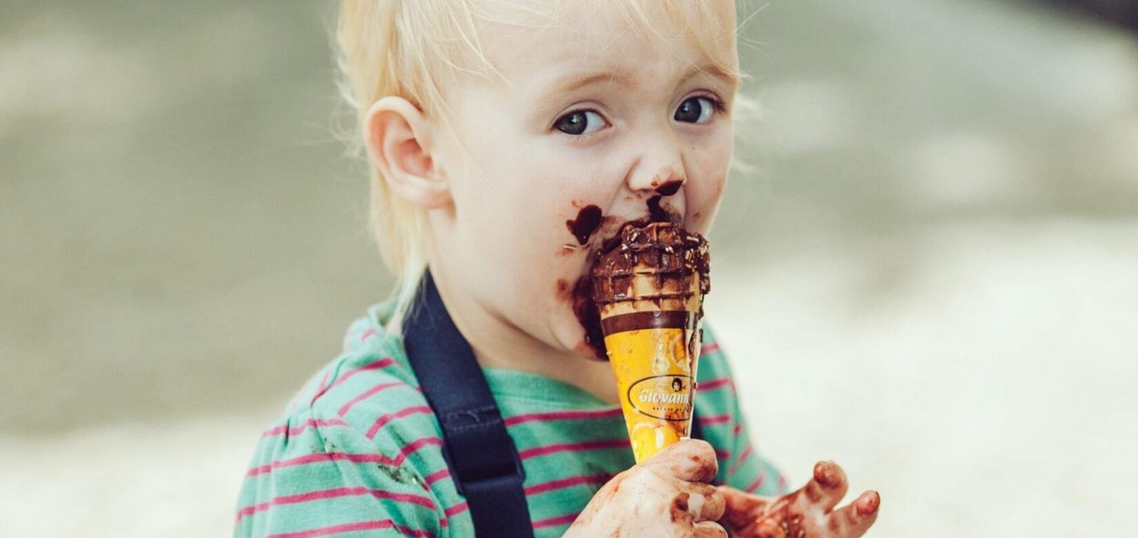Γιατί οι παιδοδοντίατροι λένε «ναι» στα παγωτά & «όχι» στις καραμέλες;