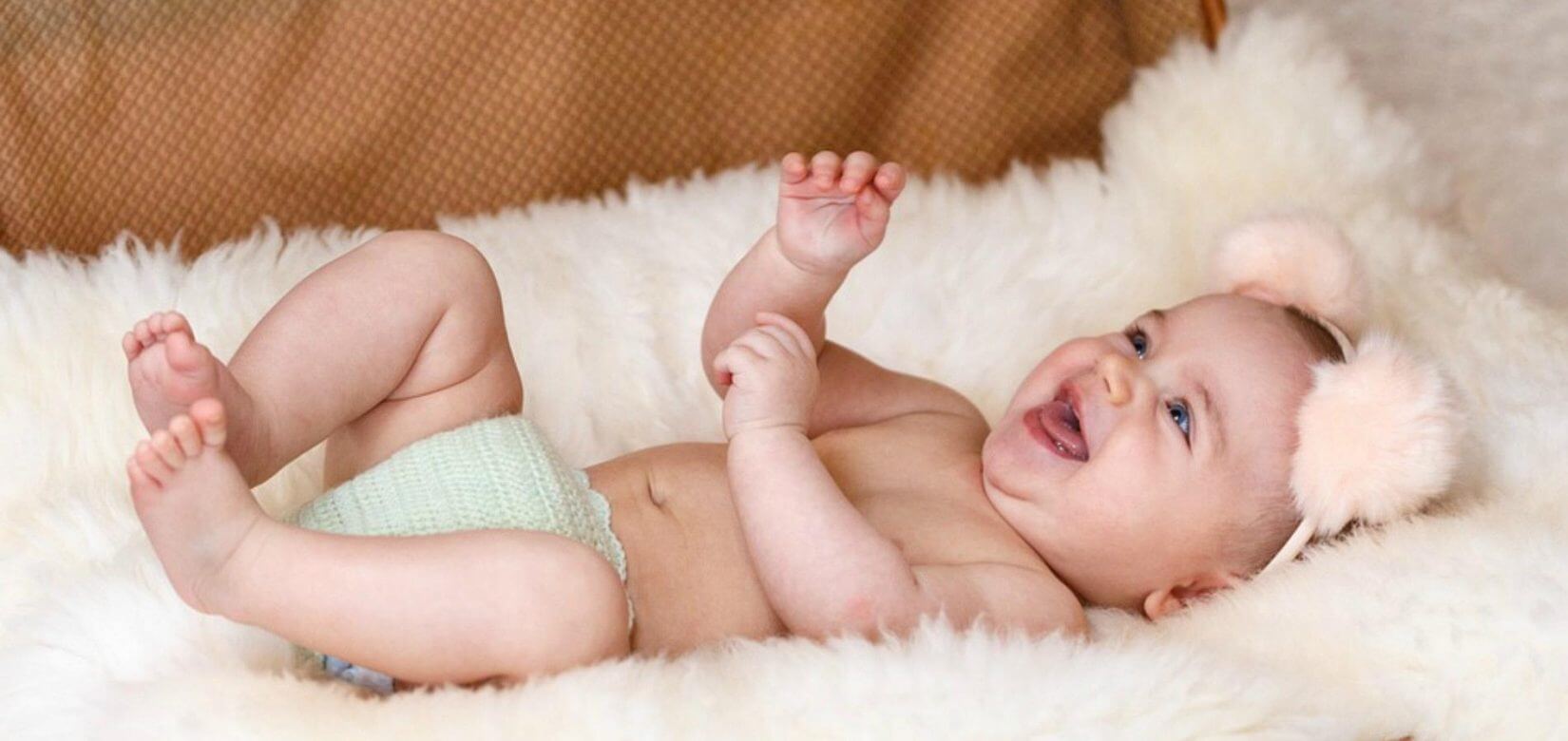 Παγκόσμια ημέρα γέλιου: 5+1 μωράκια γελούν με την ψυχή τους και εμείς «λιώνουμε» (video)