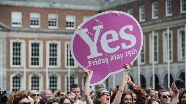 Δημοψήφισμα Ιρλανδίας: Η μεγάλη κατάκτηση των γυναικών, υπέρ της άμβλωσης το 66% του λαού!