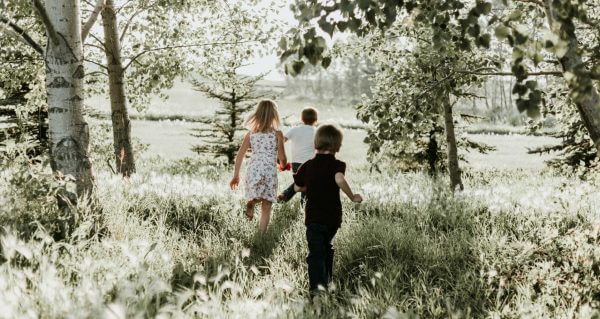 Πότε μπορεί ένα παιδί να κυκλοφορήσει μόνο του χωρίς την επιτήρησή μας;