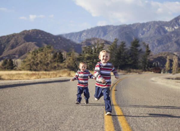 Έρευνα: Πότε είναι ένα παιδί έτοιμο να διασχίζει μόνο του το δρόμο;