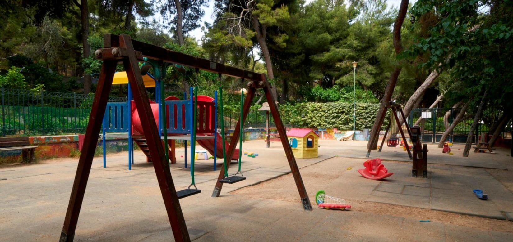 Ανοίγουν 12 σύγχρονες και ασφαλείς παιδικές χαρές στην Αθήνα!