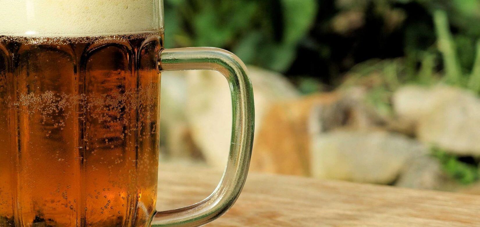 Aπό Δευτέρα... δίαιτα: Γιατί διατροφή και αλκοόλ δεν πάνε μαζί;